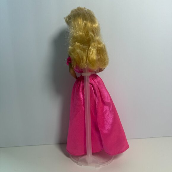 VINTAGE 1980 MATTEL HAPPY BIRTHDAY BARBIE DOLL 1ST EDITION - Picture 3 of 6